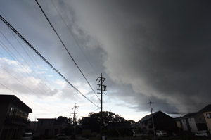 土砂降り直前 SONY NEX-C3 Kaxinda 14mm F3.5 絞りF8